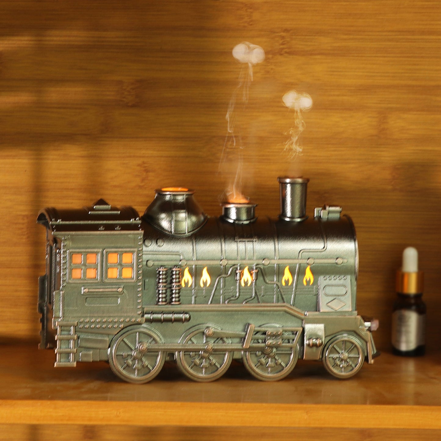 Retro Train -shape Humidifier  & Essential Oil Diffuser
