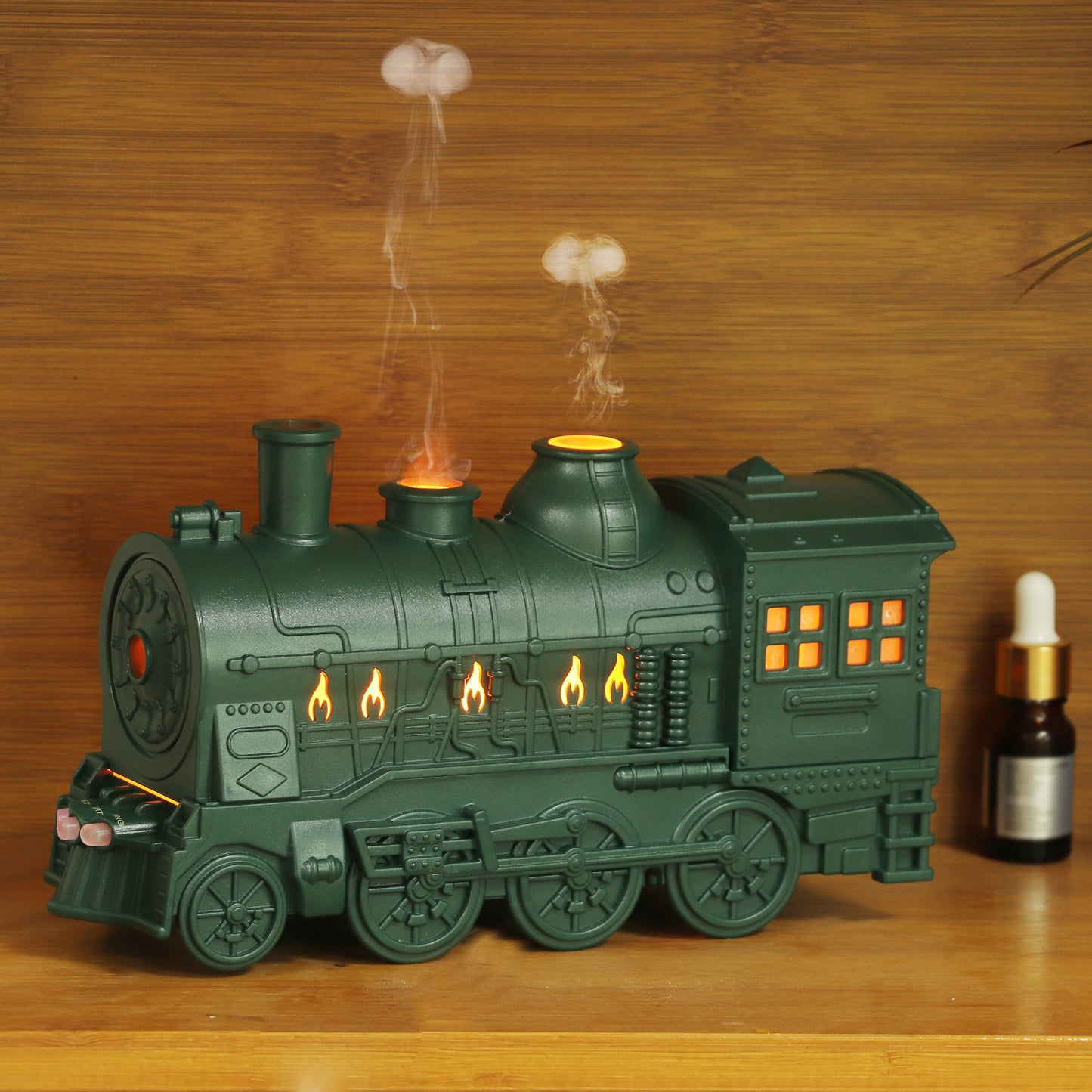Retro Train -shape Humidifier  & Essential Oil Diffuser