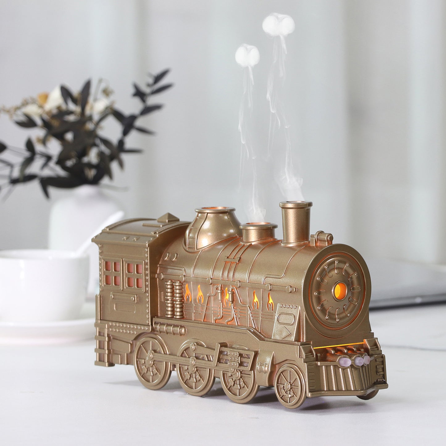 Retro Train -shape Humidifier  & Essential Oil Diffuser